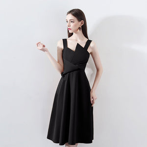 Chic Suspender Evening Dress - True Garment