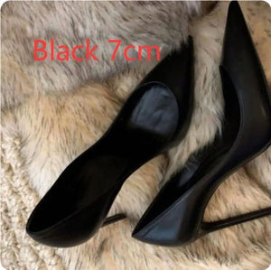 Elegant Black Stiletto Work Pumps - True Garment