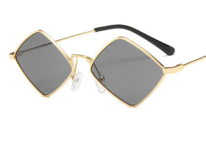 Retro Diamond Sunglasses - True Garment
