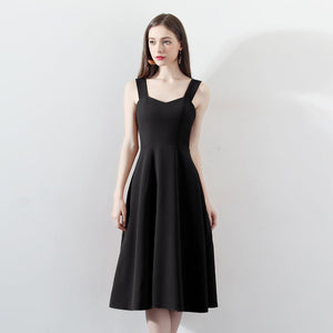 Chic Suspender Evening Dress - True Garment