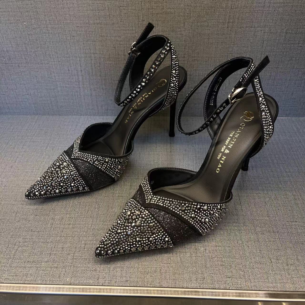 Elegant Hollow Stiletto Heels - True Garment